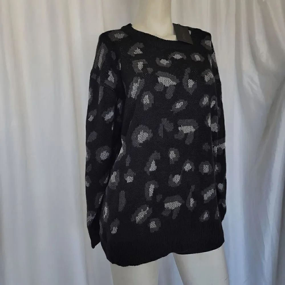 Kendall + kylie women's black gray animal print sweater size XL